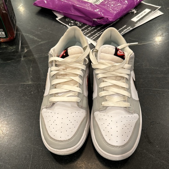 Sz 9 nike low dunk SB lotto grey and black with red scratch off - Picture 4 of 4